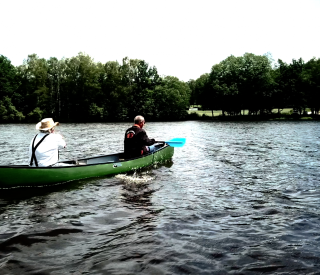 Location de canoës / Pédalos / paddles